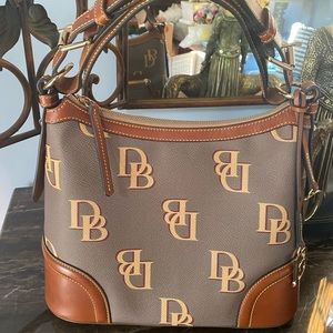 NWT DOONEY & BOURKE Monogram Hobo Taupe Large Shoulder Bag Zip